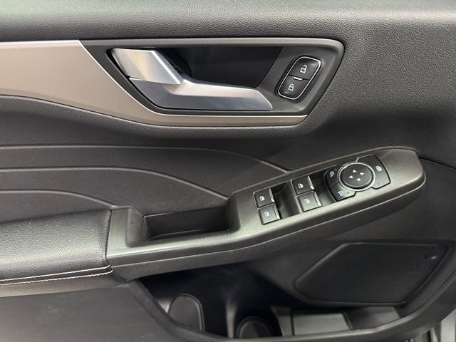2021 Ford Escape Hybrid SE