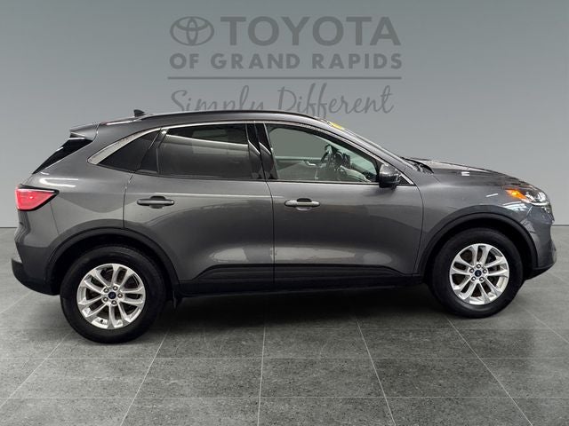 2021 Ford Escape Hybrid SE