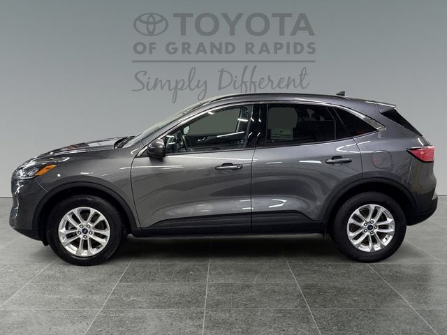 2021 Ford Escape Hybrid SE