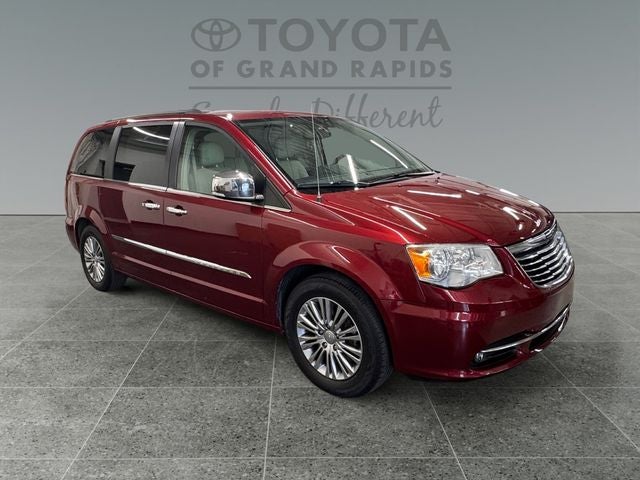 2014 Chrysler Town & Country