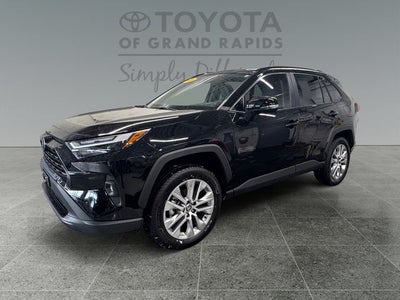 2025 Toyota RAV4 XLE Premium