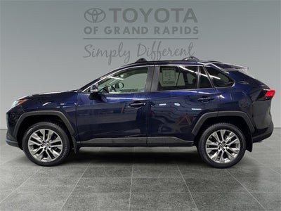 2022 Toyota RAV4 XLE Premium