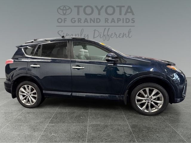 2017 Toyota RAV4 Platinum