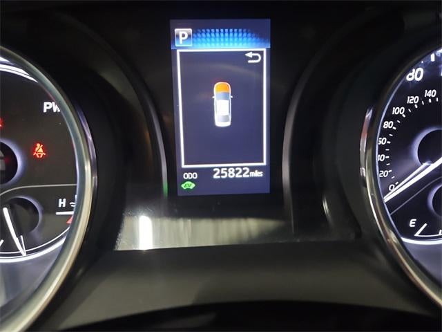 2019 Toyota Camry Hybrid LE