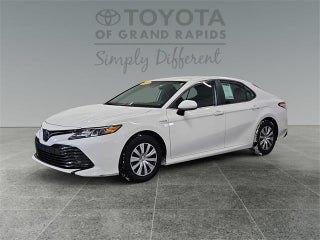 2019 Toyota Camry Hybrid LE