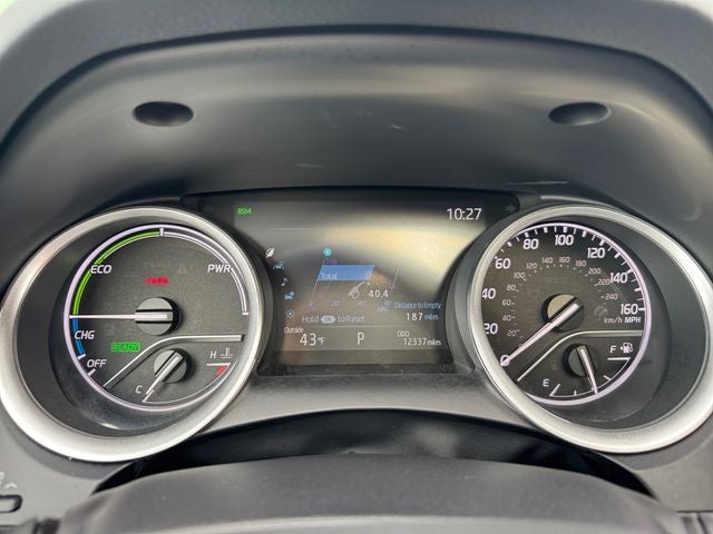 2022 Toyota Camry Hybrid XLE