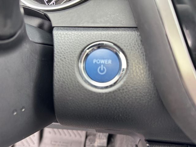 2022 Toyota Camry Hybrid XLE