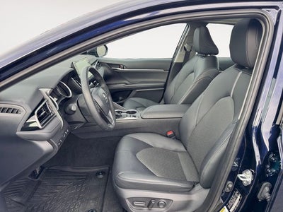 2022 Toyota Camry Hybrid XLE