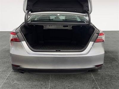 2020 Toyota Camry Hybrid XLE