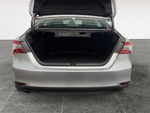 2020 Toyota Camry Hybrid XLE