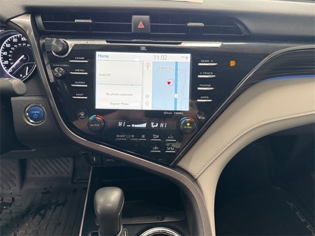 2020 Toyota Camry Hybrid XLE