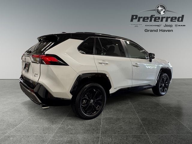 2025 Toyota RAV4 Hybrid XSE