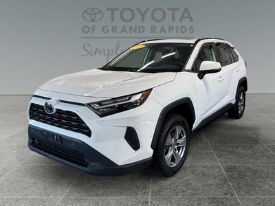 2022 Toyota RAV4 Hybrid XLE