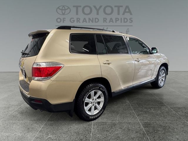 2012 Toyota Highlander SE