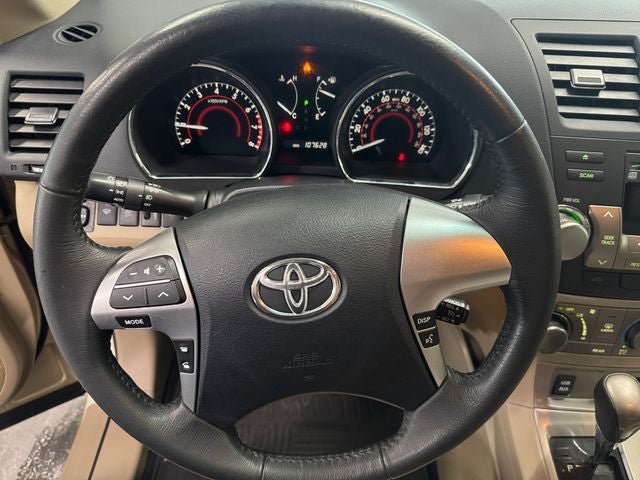 2012 Toyota Highlander SE