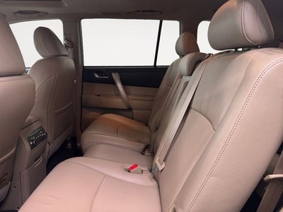 2012 Toyota Highlander SE
