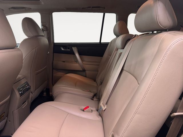 2012 Toyota Highlander SE