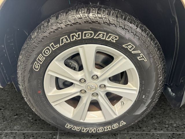 2012 Toyota Highlander SE