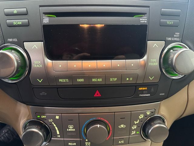 2012 Toyota Highlander SE