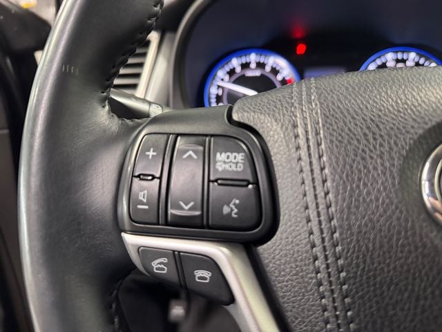 2016 Toyota Highlander LE Plus V6