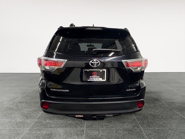 2016 Toyota Highlander LE Plus V6