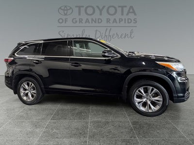 2016 Toyota Highlander LE Plus V6