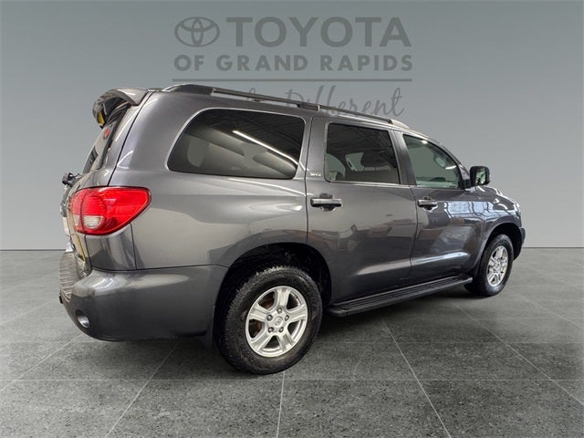 2014 Toyota Sequoia SR5 5.7L