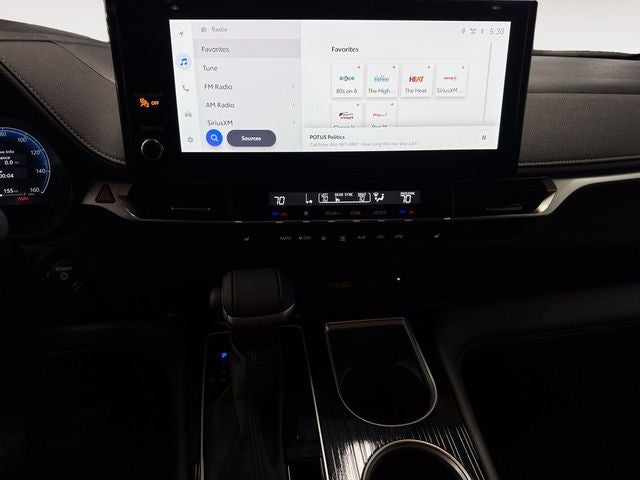 2025 Toyota Sienna Woodland Edition 7 Passenger