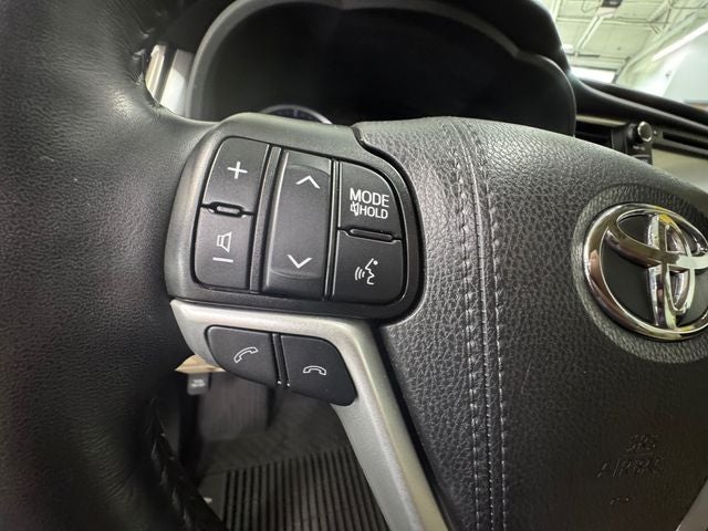 2019 Toyota Highlander Hybrid Limited Platinum