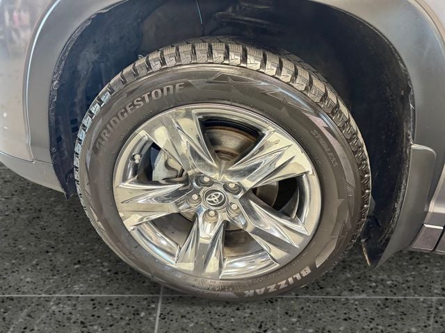 2017 Toyota Highlander Hybrid Limited Platinum