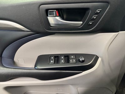 2017 Toyota Highlander Hybrid Limited Platinum
