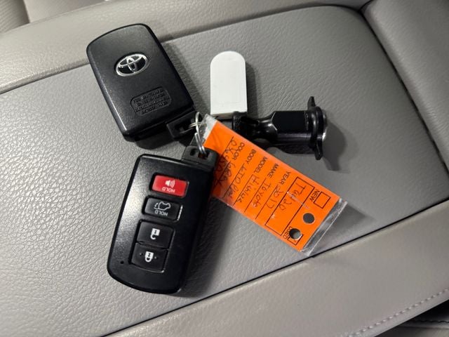 2017 Toyota Highlander Hybrid Limited Platinum