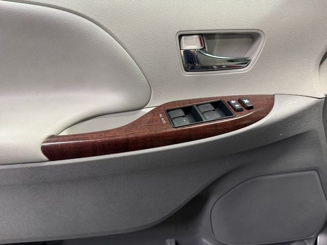 2013 Toyota Sienna XLE 7 Passenger