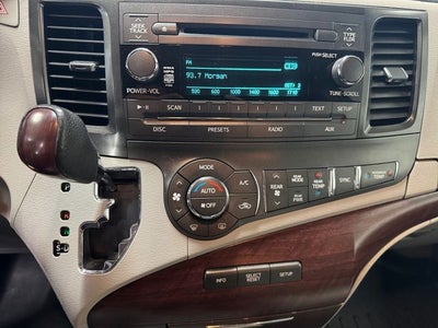 2013 Toyota Sienna XLE 7 Passenger