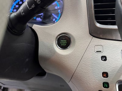 2014 Toyota Sienna XLE 7 Passenger