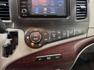 2014 Toyota Sienna XLE 7 Passenger
