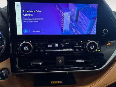 2023 Toyota Highlander Hybrid Platinum