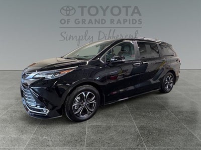 2025 Toyota Sienna Platinum 7 Passenger