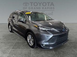 2025 Toyota Sienna XLE 7 Passenger
