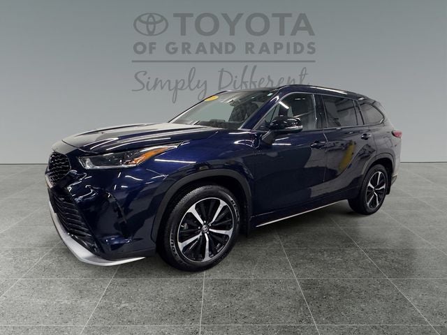 2022 Toyota Highlander XSE