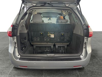 2019 Toyota Sienna XLE 8 Passenger