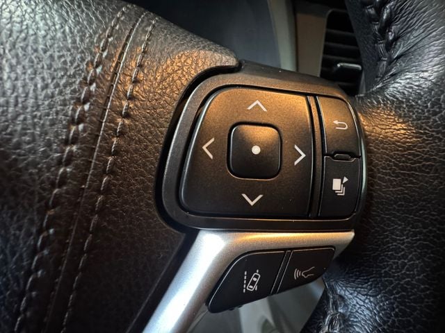 2019 Toyota Sienna XLE 8 Passenger
