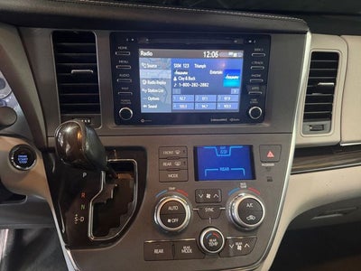 2019 Toyota Sienna XLE 8 Passenger