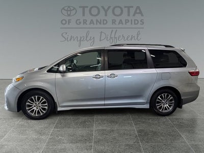 2019 Toyota Sienna XLE 8 Passenger