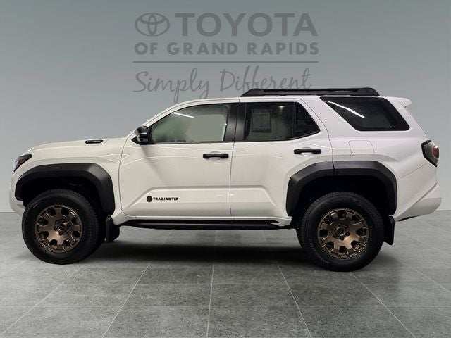 2025 Toyota 4Runner i-FORCE MAX Hybrid Trailhunter