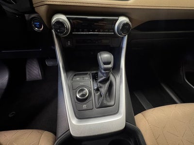 2020 Toyota RAV4 Hybrid XLE