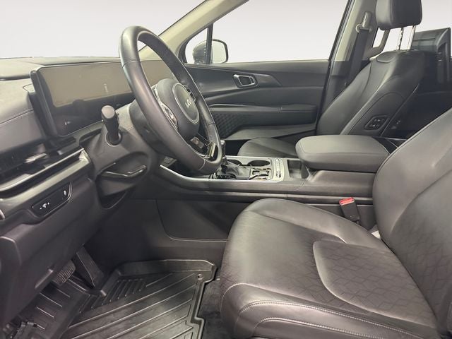 2025 Kia Carnival SX