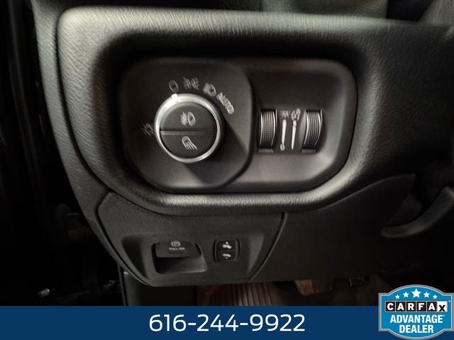 2019 RAM 1500 Big Horn/Lone Star 5.7 Liter V8 Hemi Crew Cab 4WD