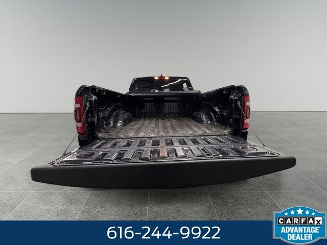 2022 RAM 1500 Laramie 5.7 Liter V8 Hemi Crew Cab 4WD