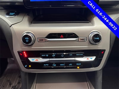 2022 Ford Explorer XLT 2.3 Liter Ecooost 4WD